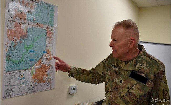 The author briefing as a Medical Officer, Assistant G1 and Adjutant at a monthly Guard Drill at the Westheimer Armory, Houston Texas. Photo courtesy W01 Gregory Illich.